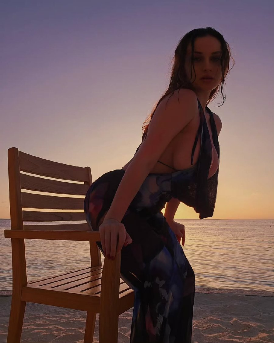 Sexy girl Miranda Faith nude in Vilnius