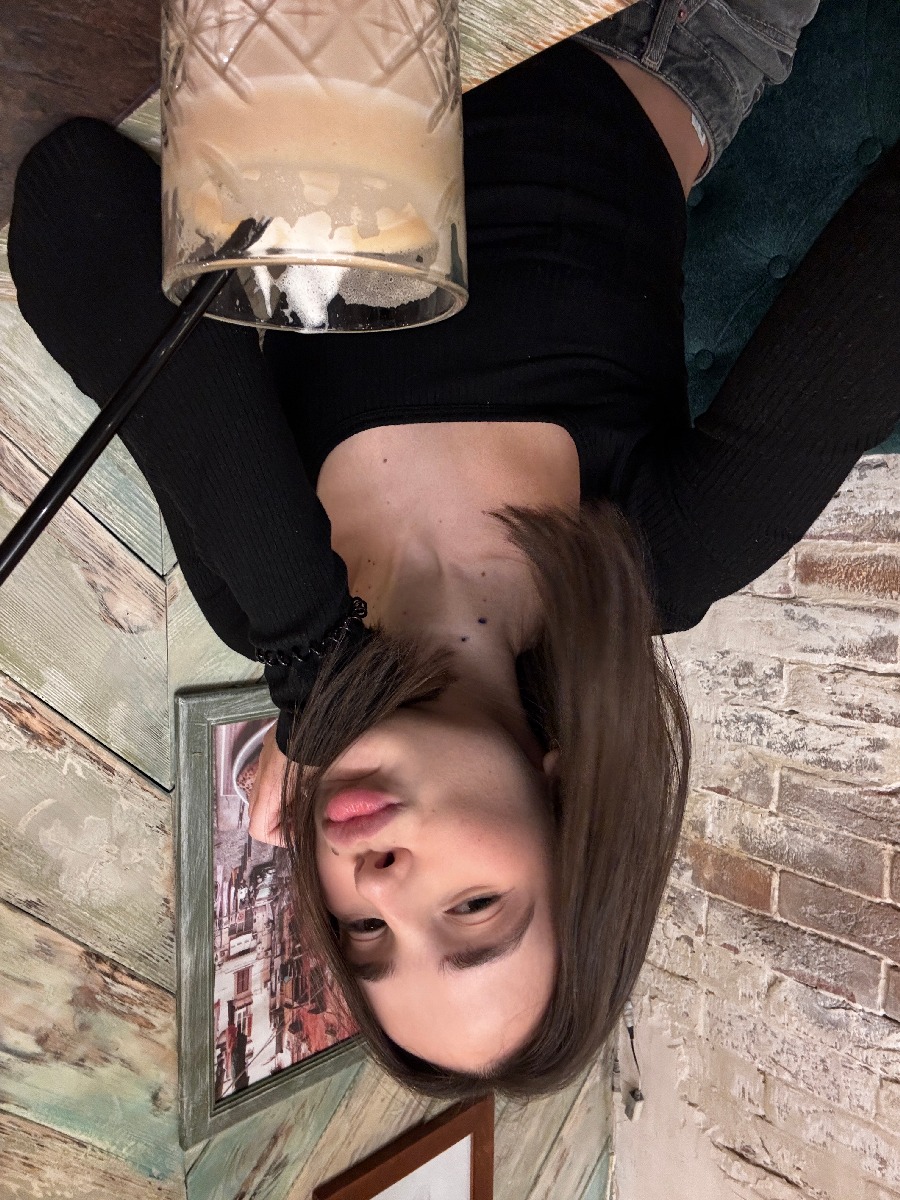 Fresh photos, fresh mood — Tina online in Vilnius